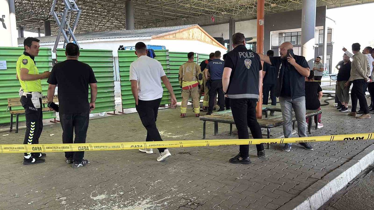 Otogarda Boya Yangını: 2 İşçi Yaralandı