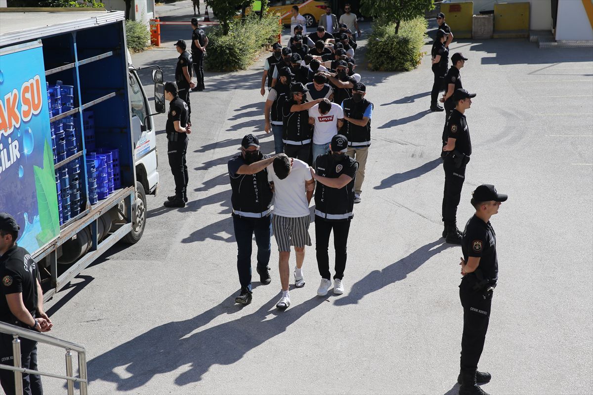 Eskişehir'de Uyuşturucu Operasyonu: 147 Bin Hap Ele Geçirildi, 9 Gözaltı