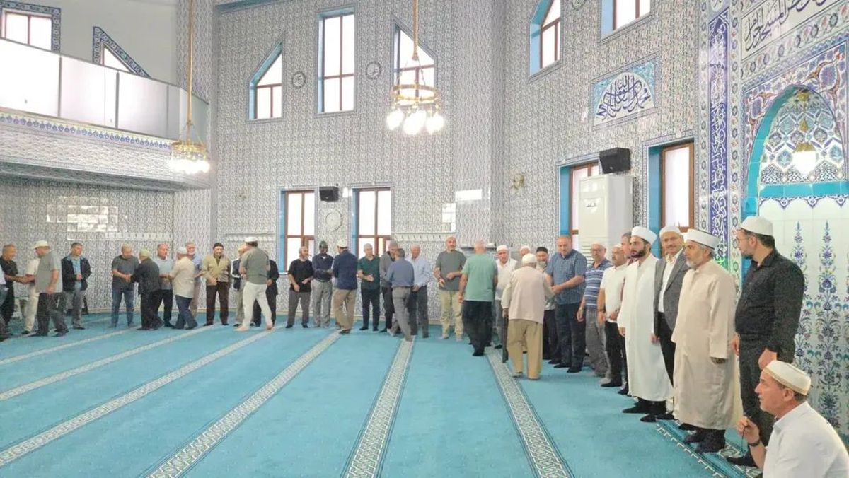 Tepebaşı'nda Mevlid-i Nebi Sabah Namazı Buluşması