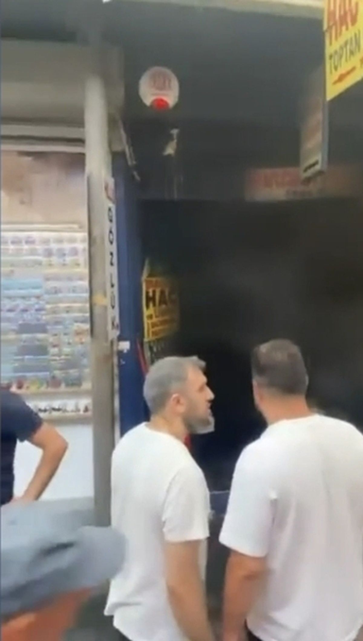 Fatih'te İş Yerinde Yangın Panığı
