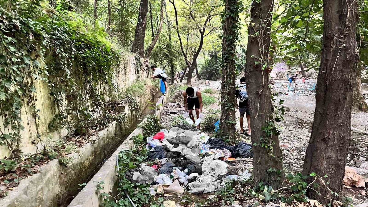 Alanya'da İki Arkadaştan Çevre Duyarlılığı Örneği