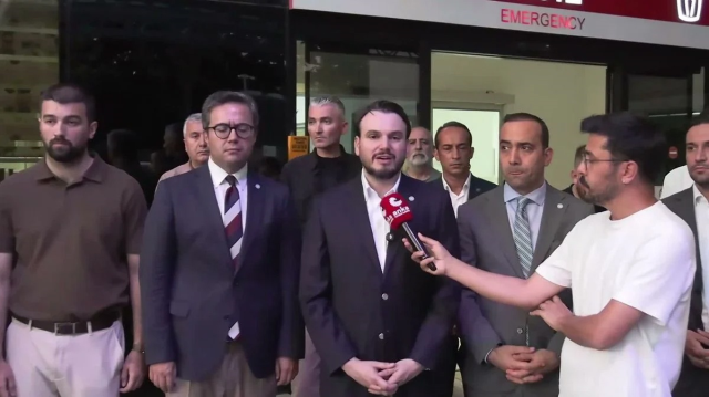 İYİ Parti'den polis müdahalesinin ardından fenalaşarak hastaneye kaldırılan Milletvekili Selçuk Türkoğlu'nun sağlık durumuna ilişkin açıklama 3 iyi parti milletvekili selcuk 20172886 7798 1 m