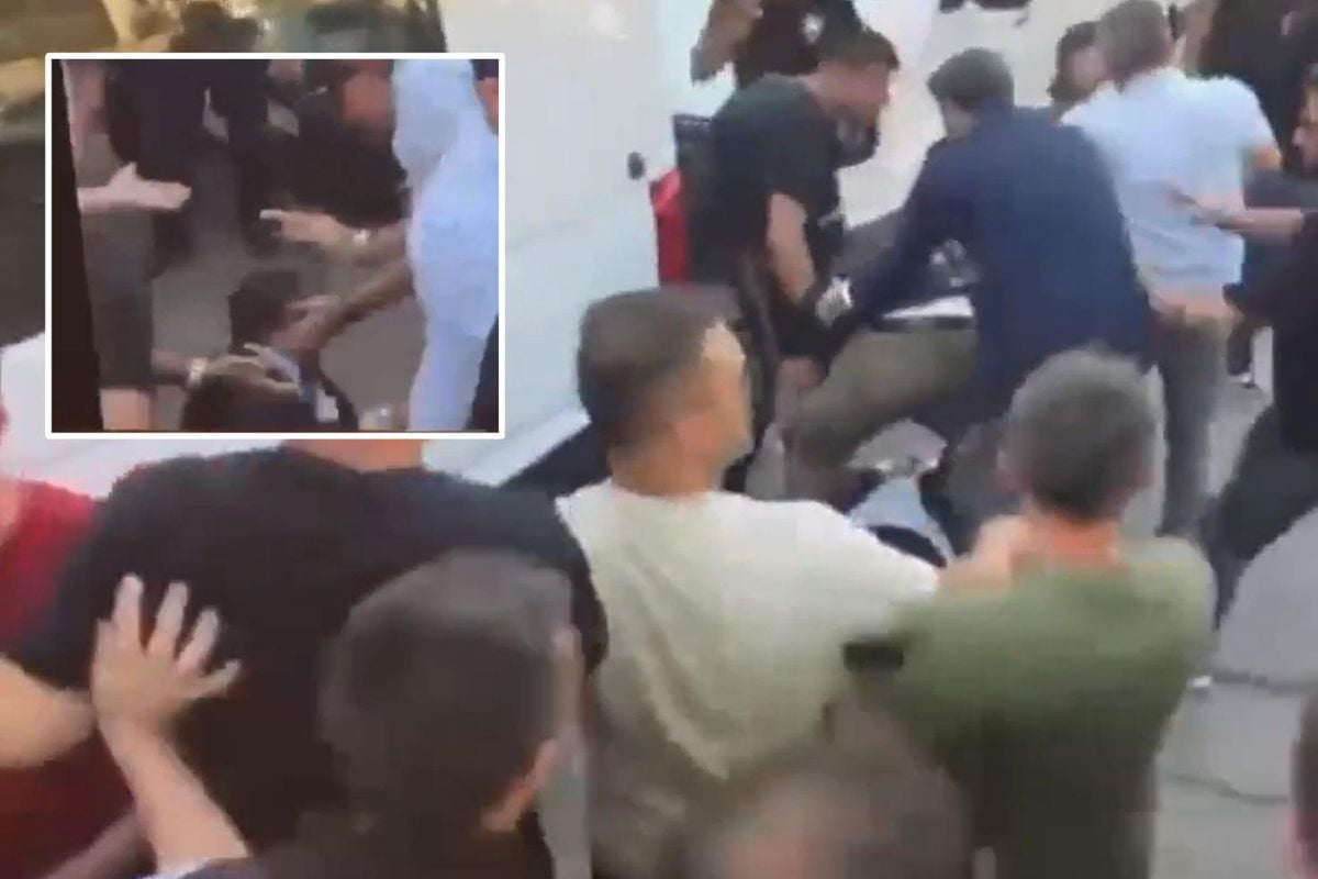 İYİ Parti Milletvekili Selçuk Türkoğlu Kurtuluş Parkı’ndaki polis müdahalesi sırasında fenalaştı, hastaneye kaldırıldı