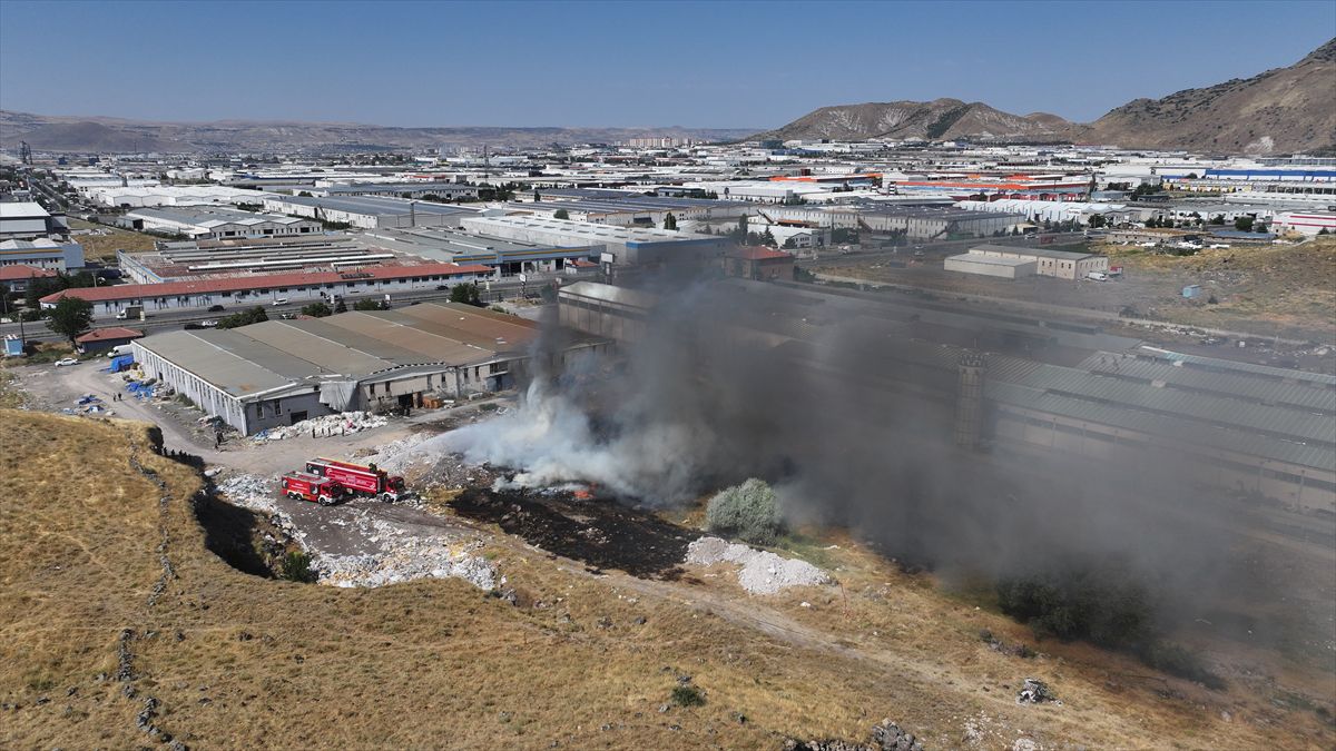 Kayseri'de atık yangını söndürüldü