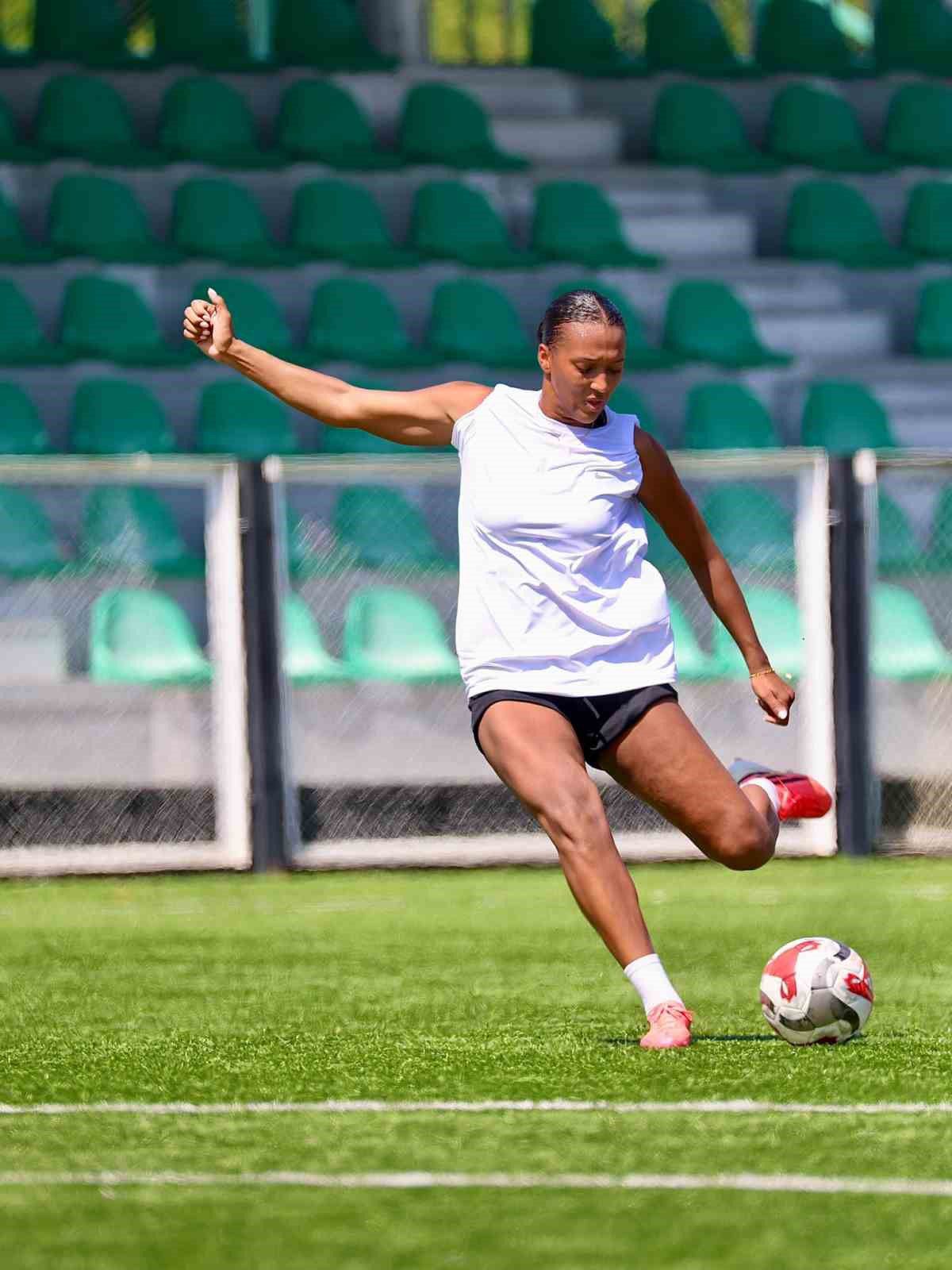Kayseri Kadın FK, 4 Yeni Transferle Güçlendi