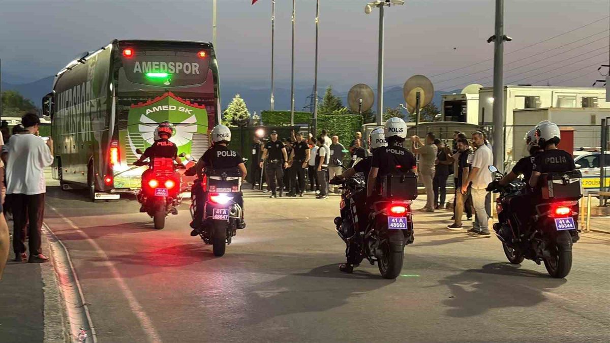 Kocaelispor-Amed SF maçında 1800 güvenlik