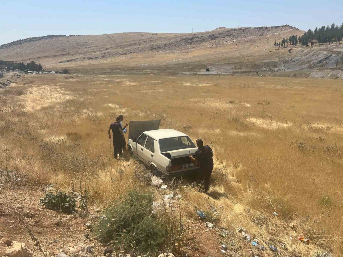 Mardin'de Otomobil Devrildi: Sürücü Yaralandı