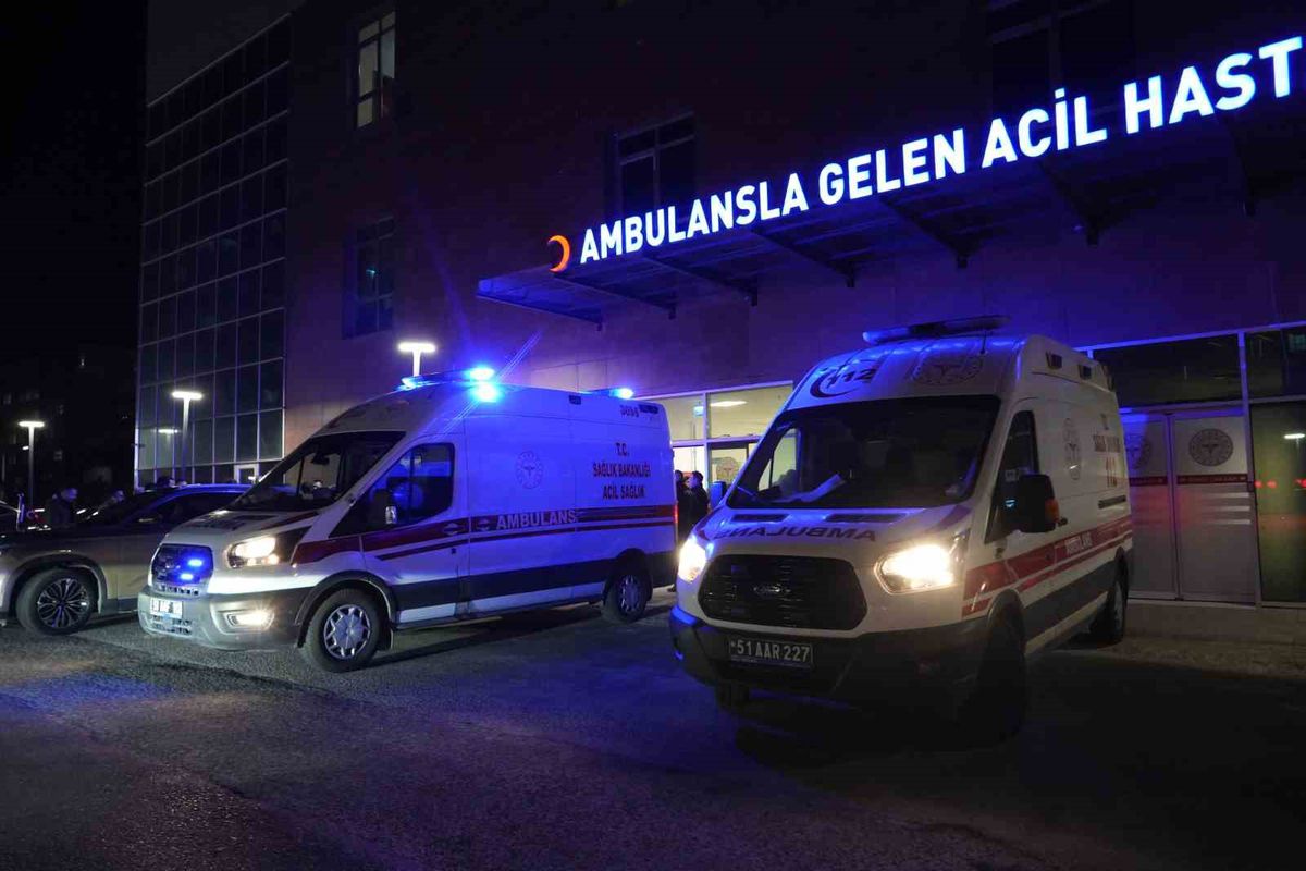 Niğde'de Park Meselesi Kanlı Bitti: 2 Yaralı, 1 Gözaltı
