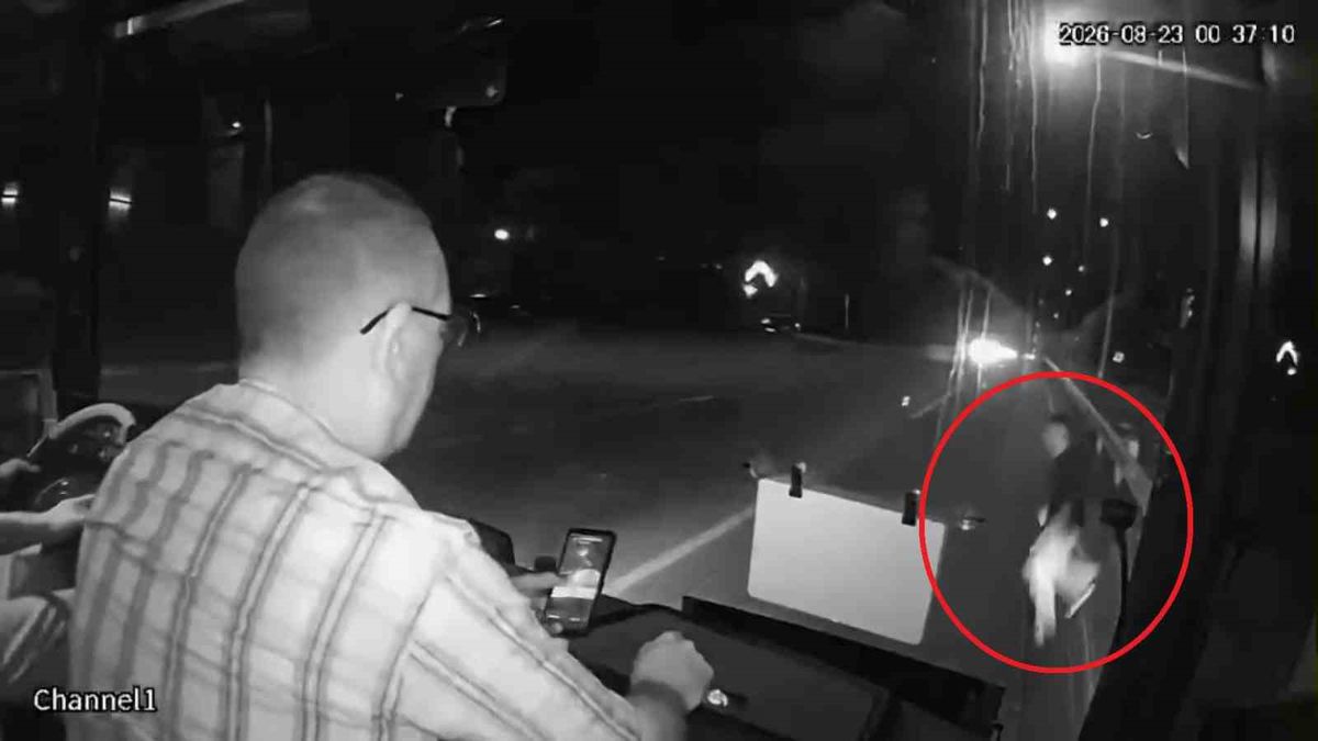 Bafra'da Otobüs Kazası: 17 Yaşındaki Genç Hayatını Kaybetti