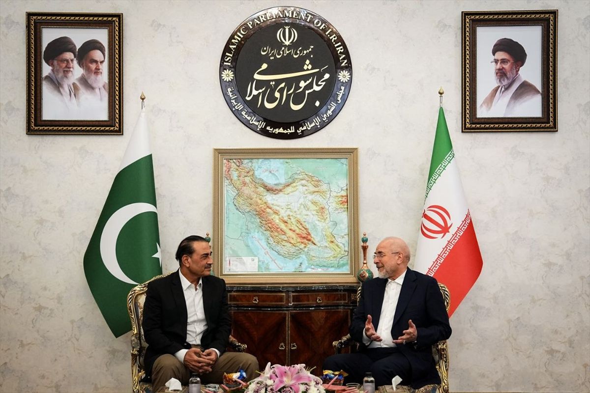 Pakistan-İran Görüşmesinde ABD'ye Güven Krizi