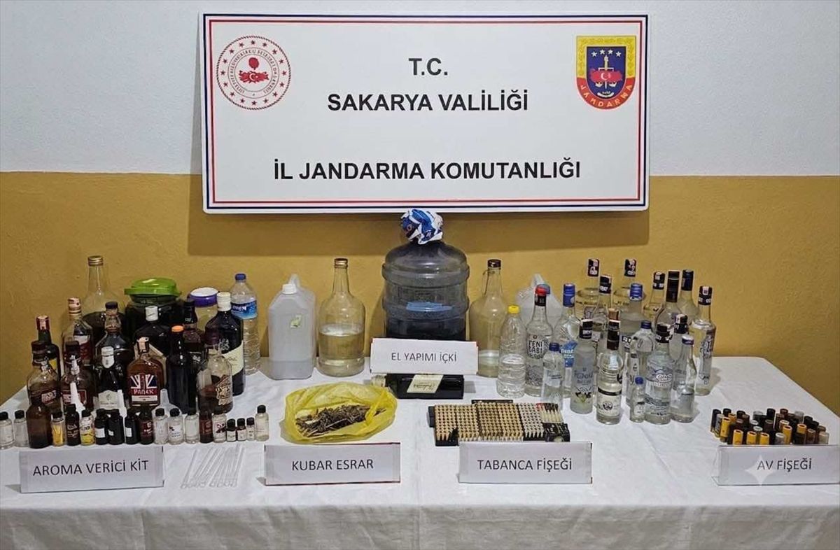 Sakarya'da Uyuşturucu Operasyonu: 2 Tutuklama
