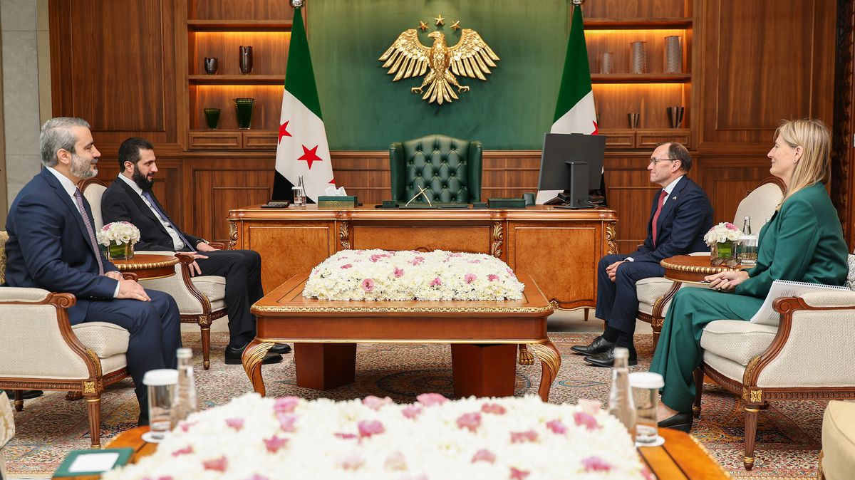 Suriye Cumhurbaşkanı Şara, Norveç Dışişleri Bakanı'nı kabul etti