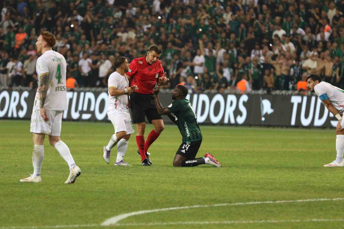 Kocaelispor İlk Yarıda Önde: 2. Hafta Mücadelesi
