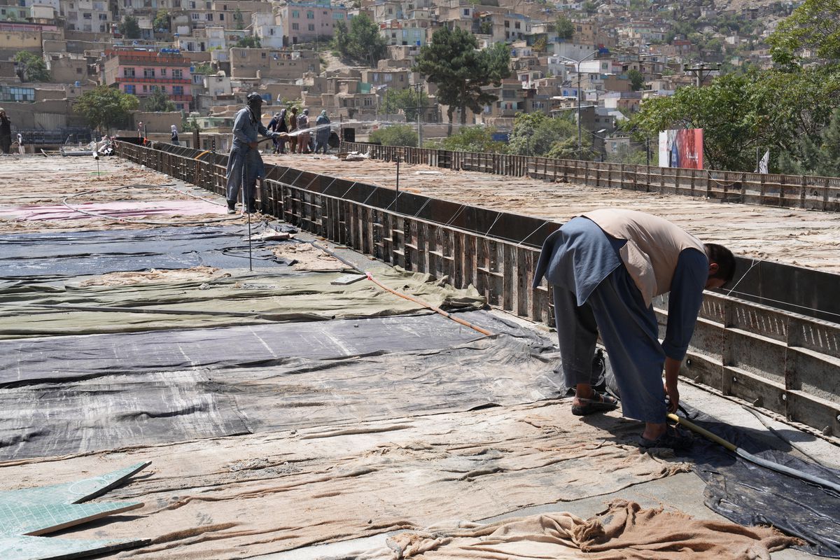 Afganistan 6,5 Milyar Afganilik 21 Büyük Altyapı Projesini Onayladı