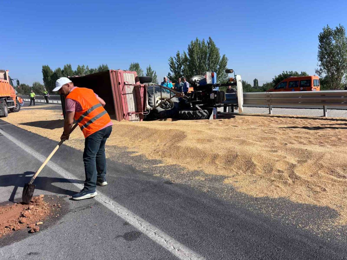 Akşehir'de Zincirleme Kaza: Kaymakam ve Eşi Yaralandı