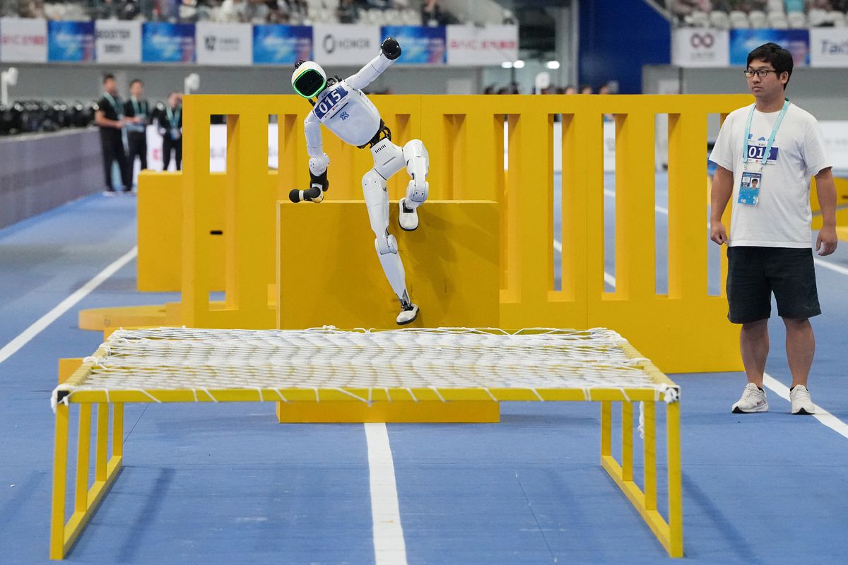 Beijing'de İnsansı Robot Oyunları Başladı