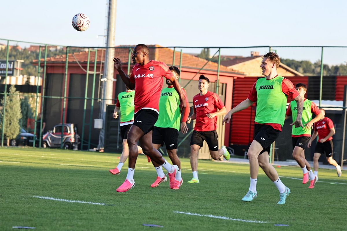 Arca Çorum FK'da Beşiktaş mesaisi başladı