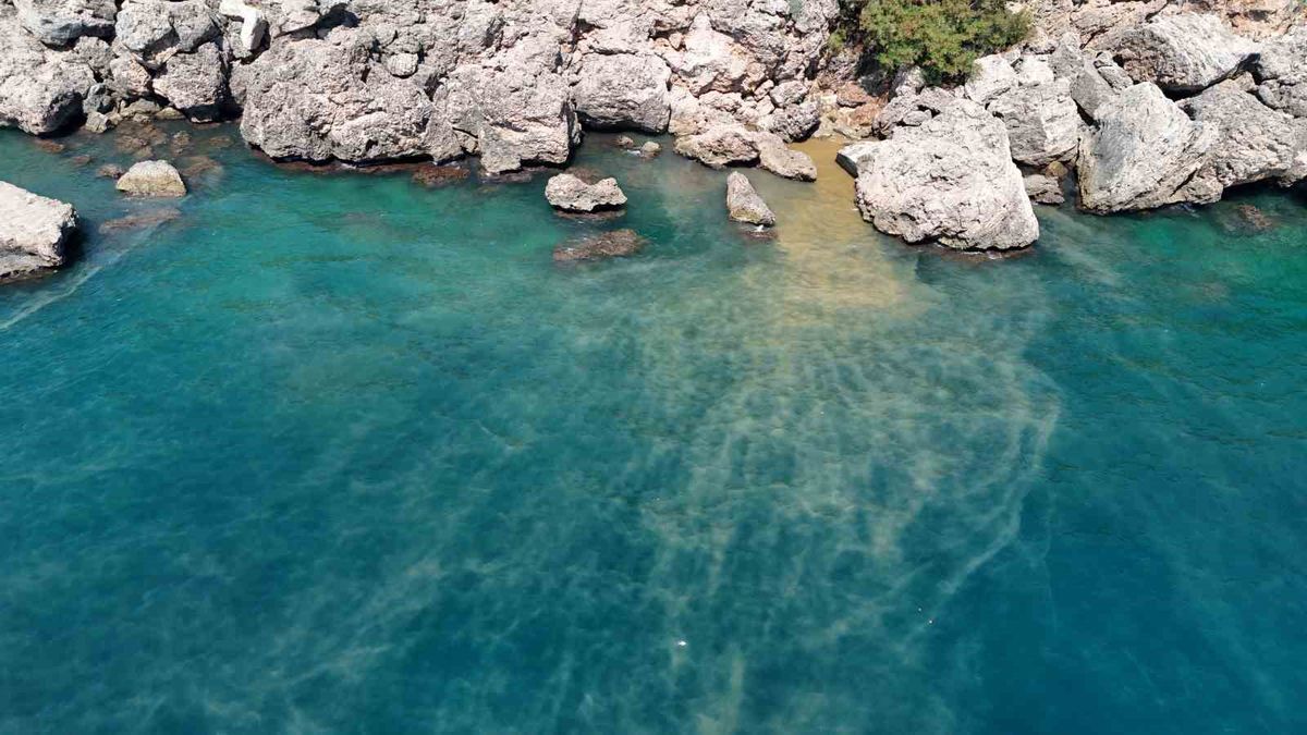 Antalya'da Atık Su Denize Karıştı!