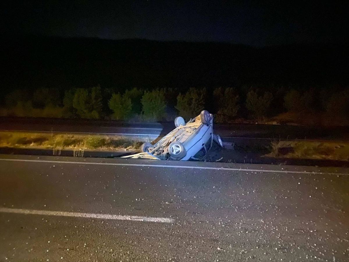 Osmaneli'de Otomobil Devrildi: 1 Yaralı