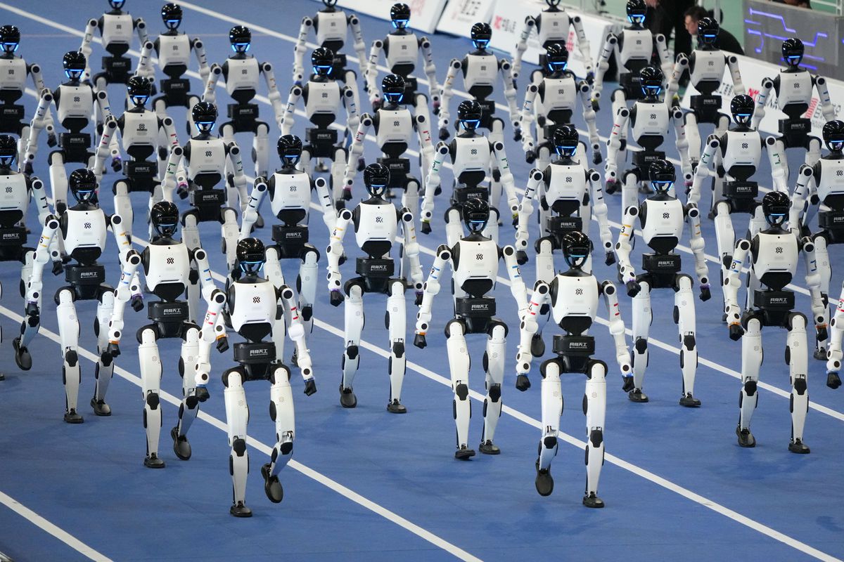 Çin, İnsansı Robot Sektörü İçin 2028'e Kadar 100 Standart Belirlemeyi Hedefliyor