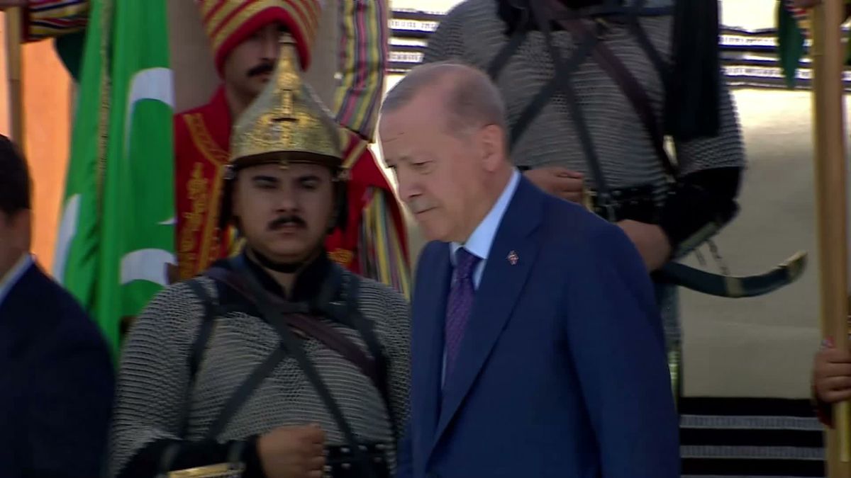 Erdoğan: Büyük ve güçlü Türkiye'nin şafağı sökmüştür