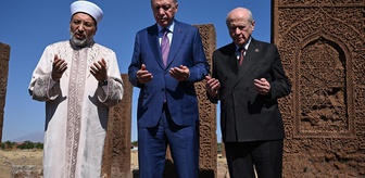 Cumhurbaşkanı Erdoğan ve Devlet Bahçeli, Ahlat Selçuklu Kabristanı'nı ziyaret etti