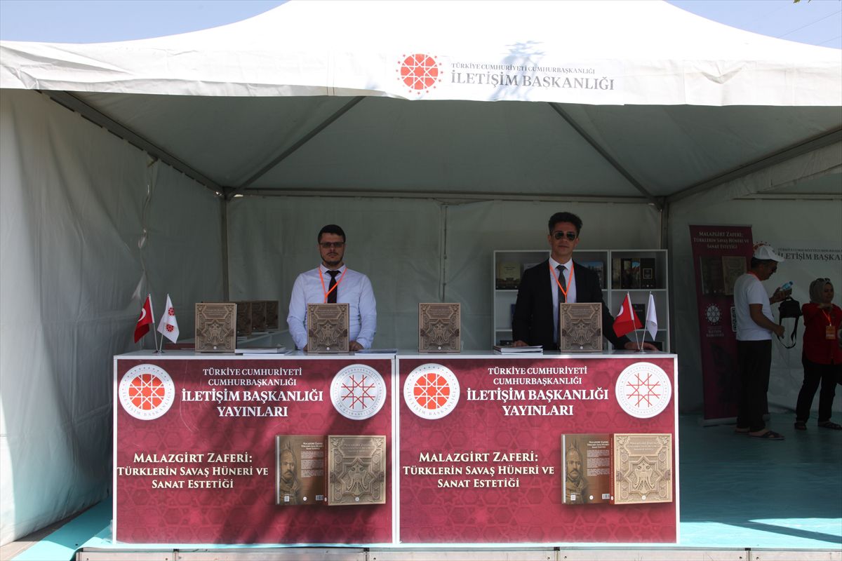Malazgirt'in 955. Yılında Ahlat'ta İletişim Başkanlığı Standı