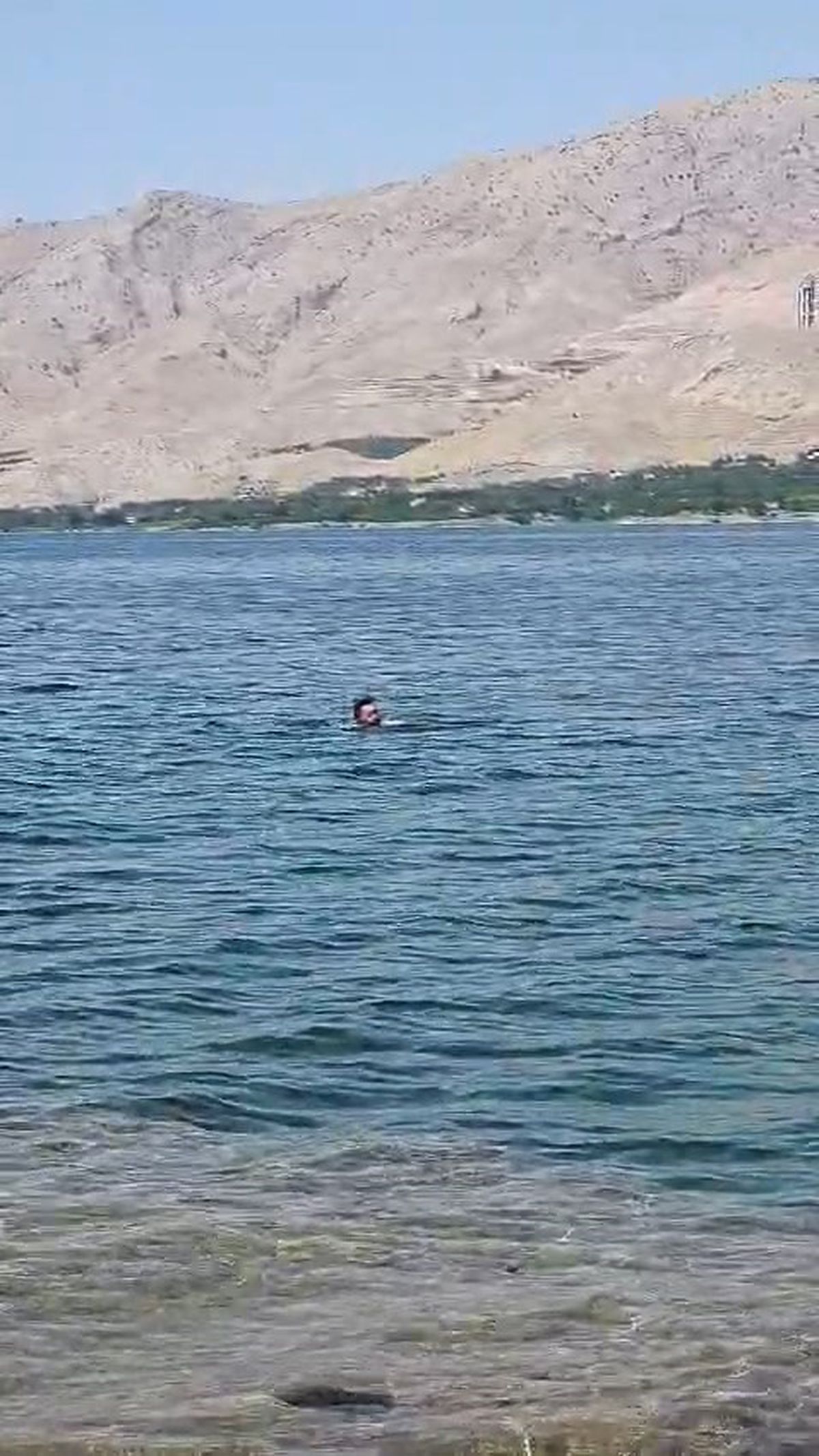 Elazığ'dan Malatya'ya 3 bin 300 metre yüzerek geçti