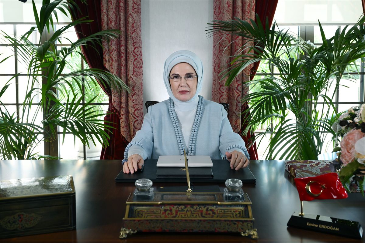 Emine Erdoğan'dan Ukrayna'ya Birlik ve Beraberlik Vurgusu