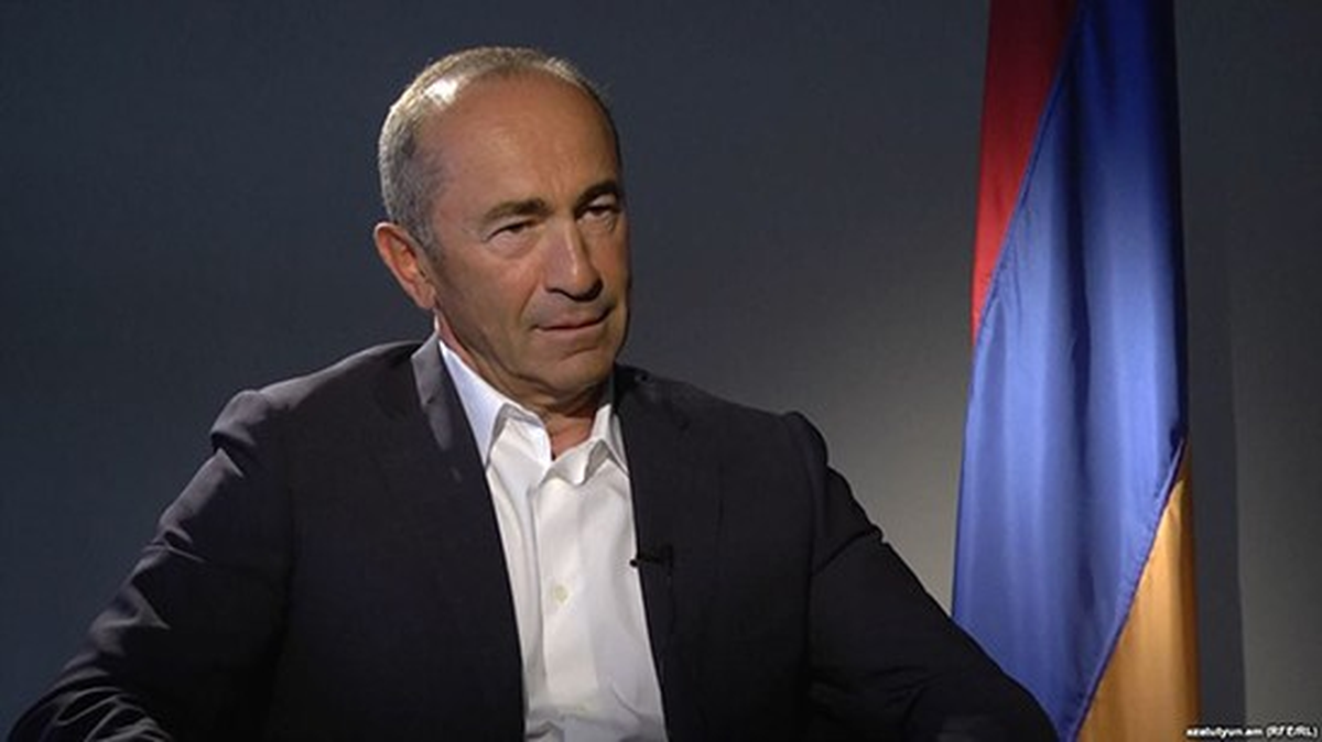 Eski Ermenistan Cumhurbaşkanı Robert Koçaryan yolsuzluk suçlamasıyla gözaltına alındı