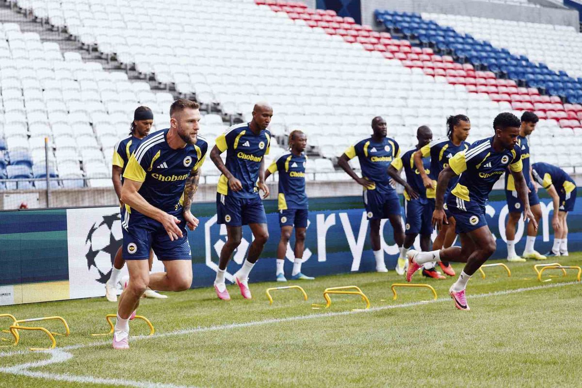 Fenerbahçe Lyon Maçı Hazırlıklarını Tamamladı