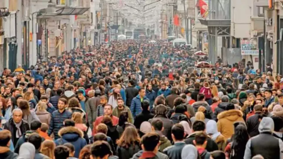 Türkiye'de Çalışma Çağındaki Nüfus 66,9 Milyona Ulaştı
