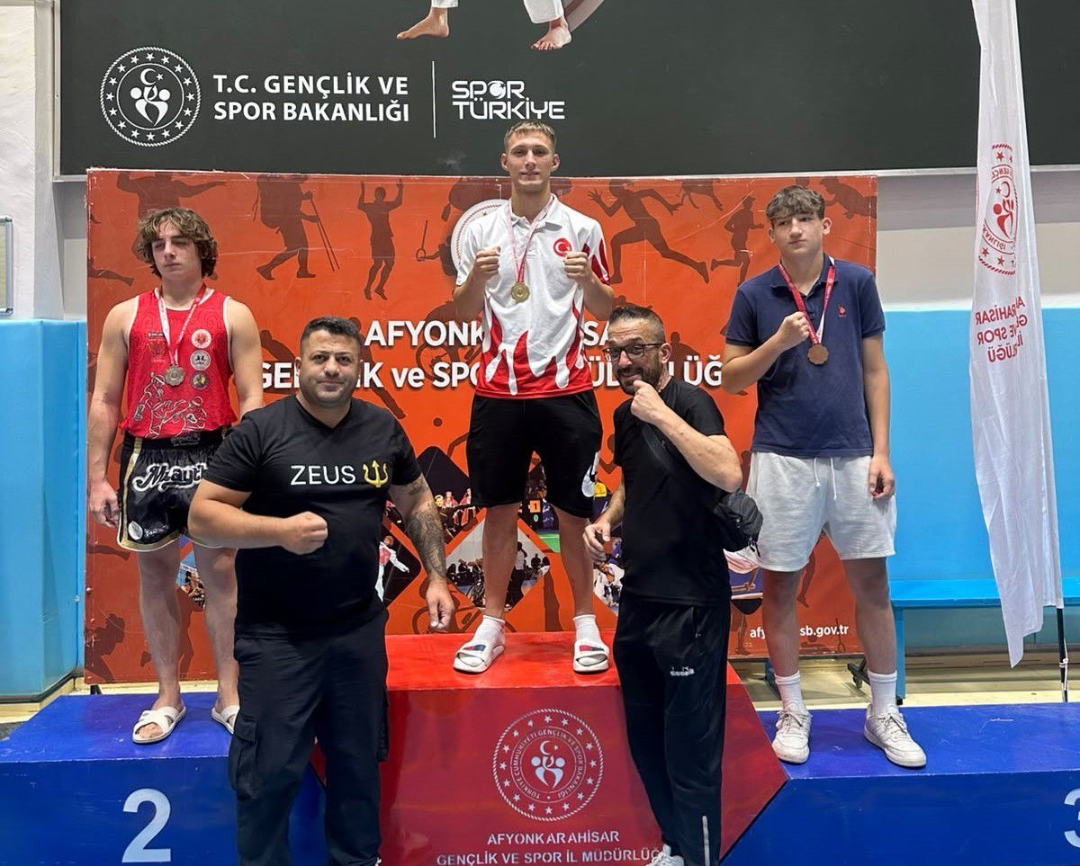 Manisa'dan Muaythai Zafer Kupası'nda 4 Madalya