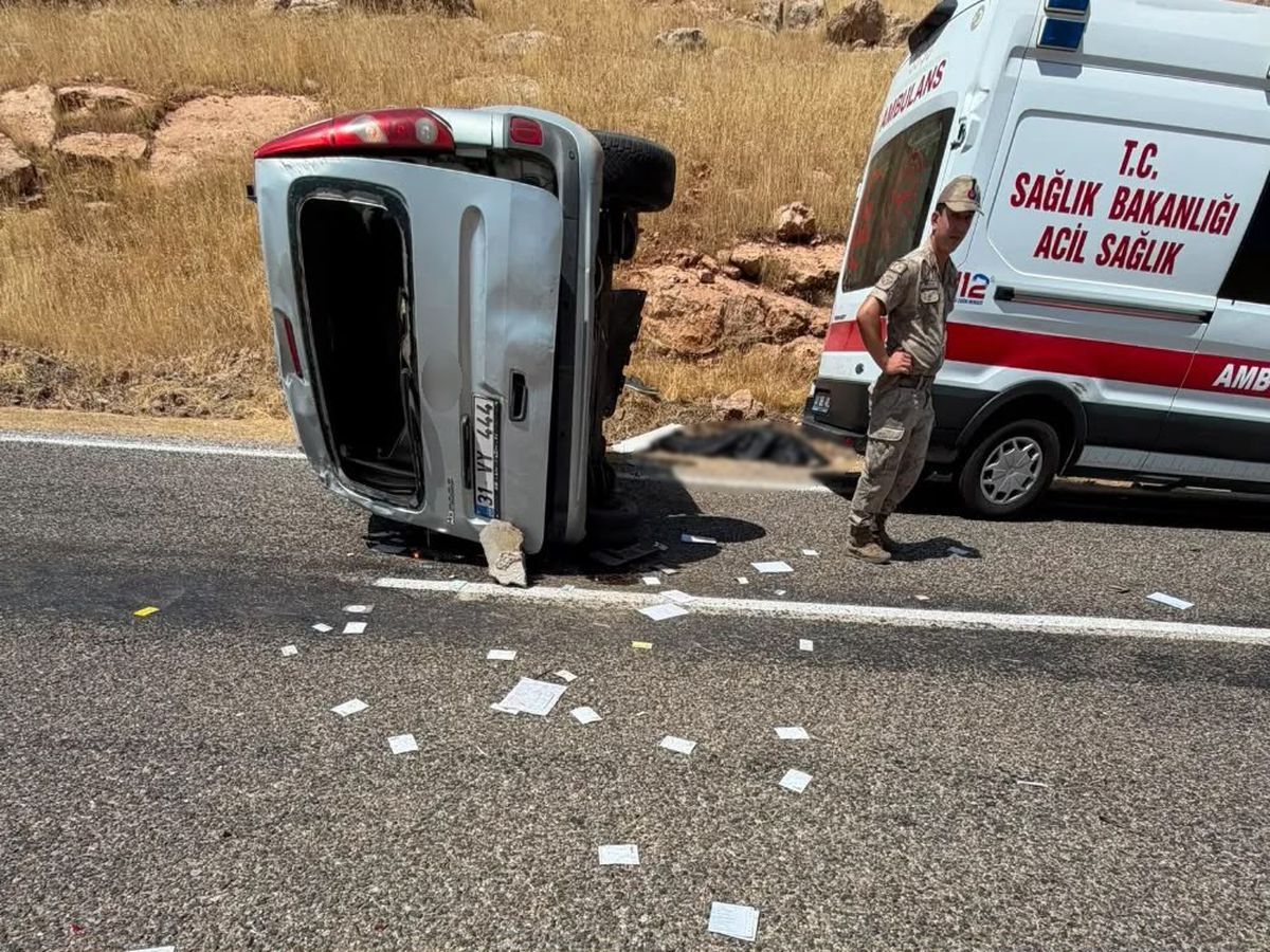 Nusaybin'de Takla Atan Araç: 1 Ölü, 1 Yaralı