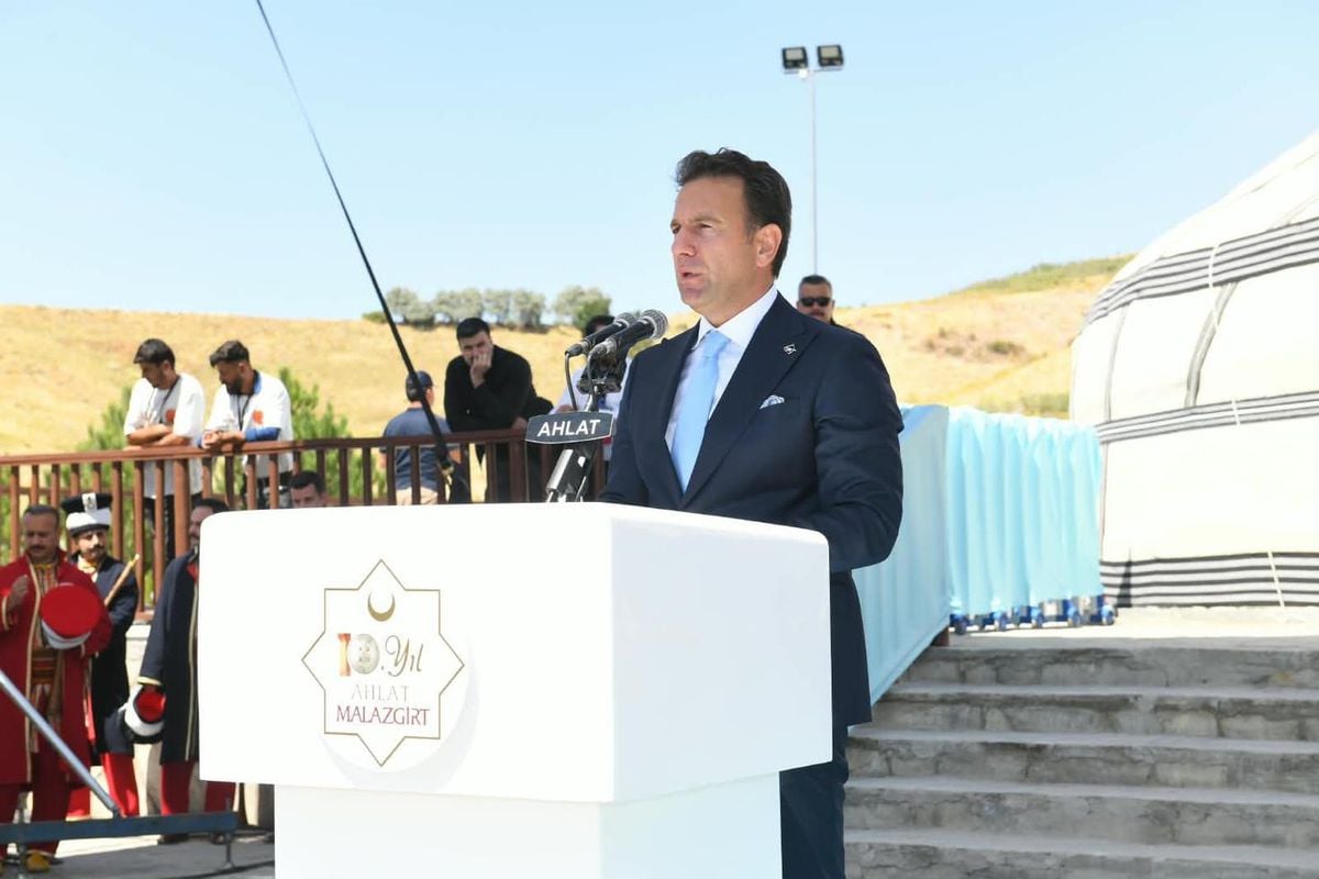 Okçular Vakfı Başkanı Hüseyin Topbaş’tan Malazgirt Zaferi mesajı