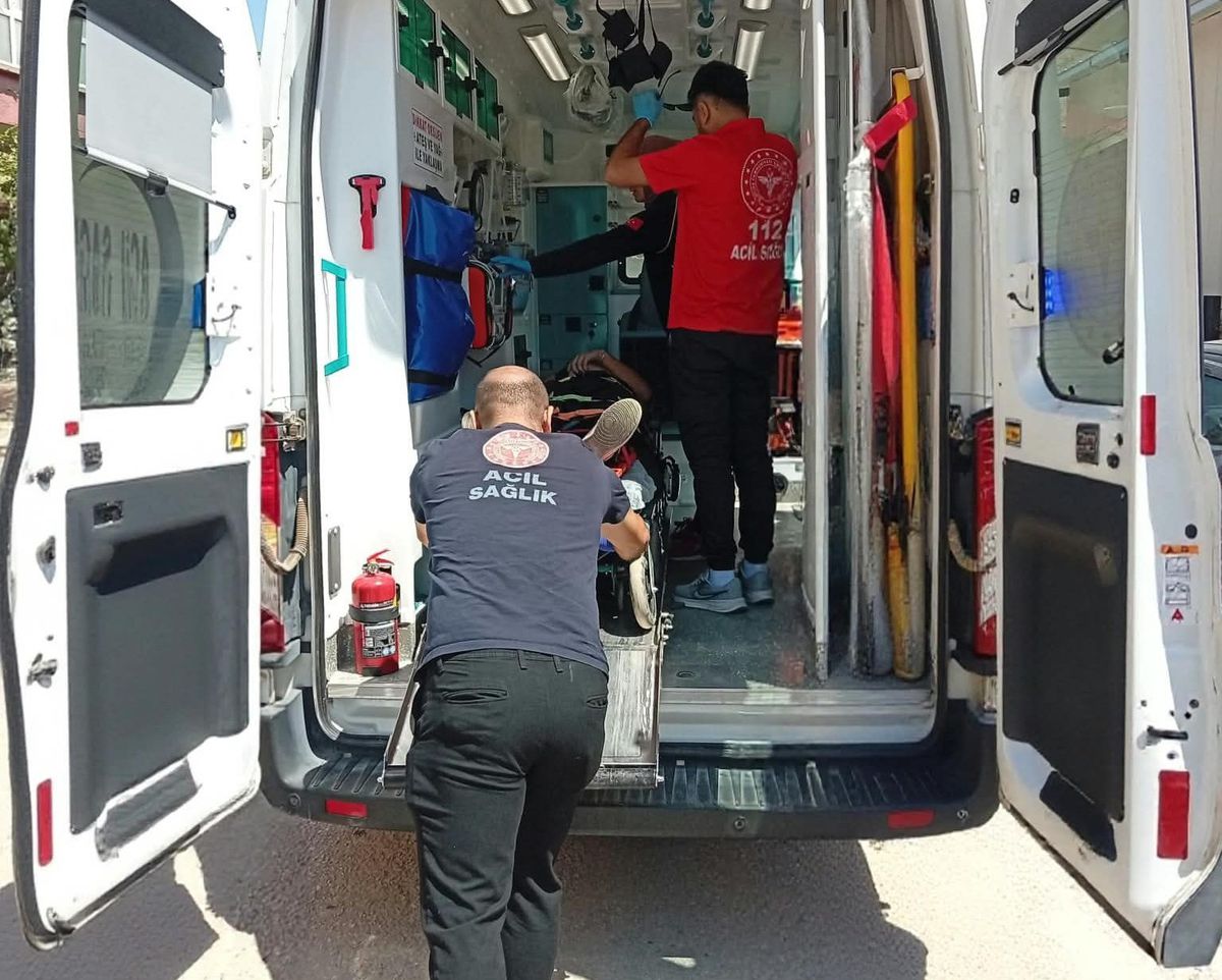 Gölbaşı'nda Takla Atan Otomobilde 2 Yaralı