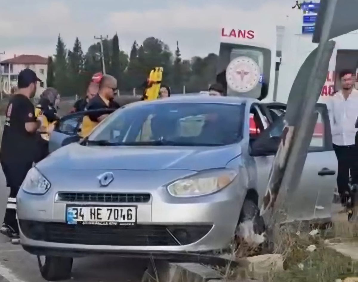 Kaynarca'da Trafik Kazası: 2 Yaralı