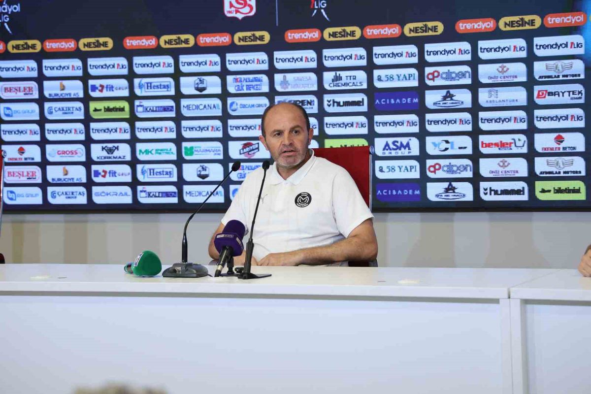 Manisa FK'dan Sivasspor Beraberliği: 'Kaybetmeden Devam Ediyoruz'