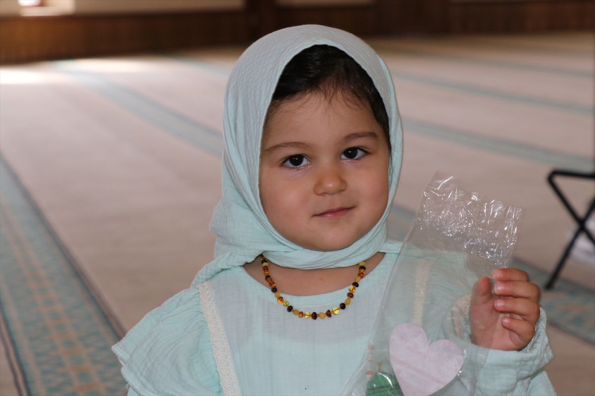 Sivas'ta Kutsal Emanetler Sergisi Açıldı
