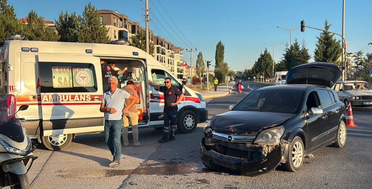 Tavşanlı'da Sarı Işıkta Kaza: 1 Yaralı