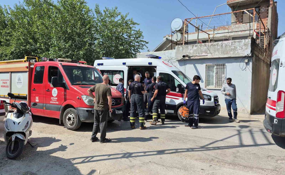 Adıyaman'da Yıkım Sırasında Duvarın Altında Kalan İşçi Yaralandı