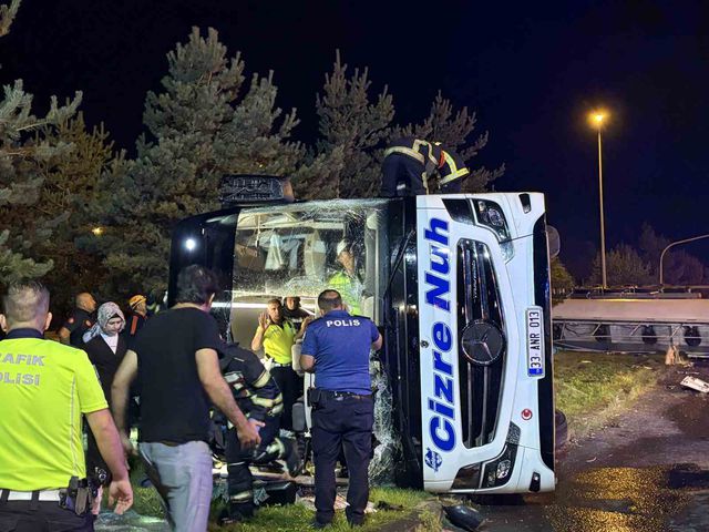 yolcu otobusuyle yakit tankeri tasiyan tirin 20173511 o
