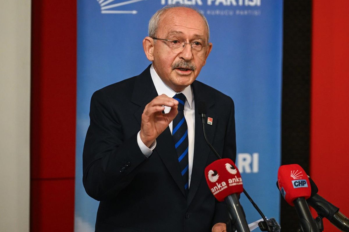2021'de ihraç edilmişti, Mehmet Sevigen CHP’ye geri döndü