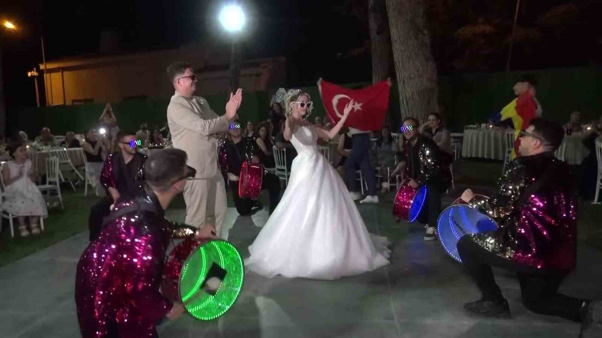 Aşk İki Ülkeyi Birleştirdi: Amasya'da Romanya Rüzgarı