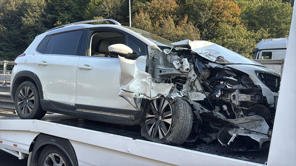 Bolu Dağı Tüneli'nde Zincirleme Kaza: 1 Yaralı