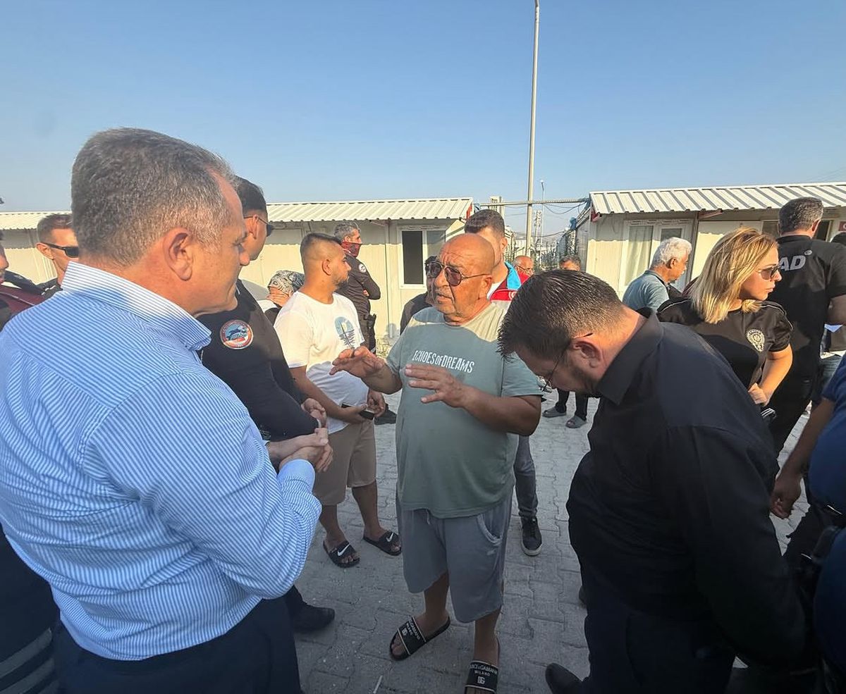 Hatay'da Konteyner Kent Tahliyesi: Vatandaşlarla Bilgilendirme Toplantısı