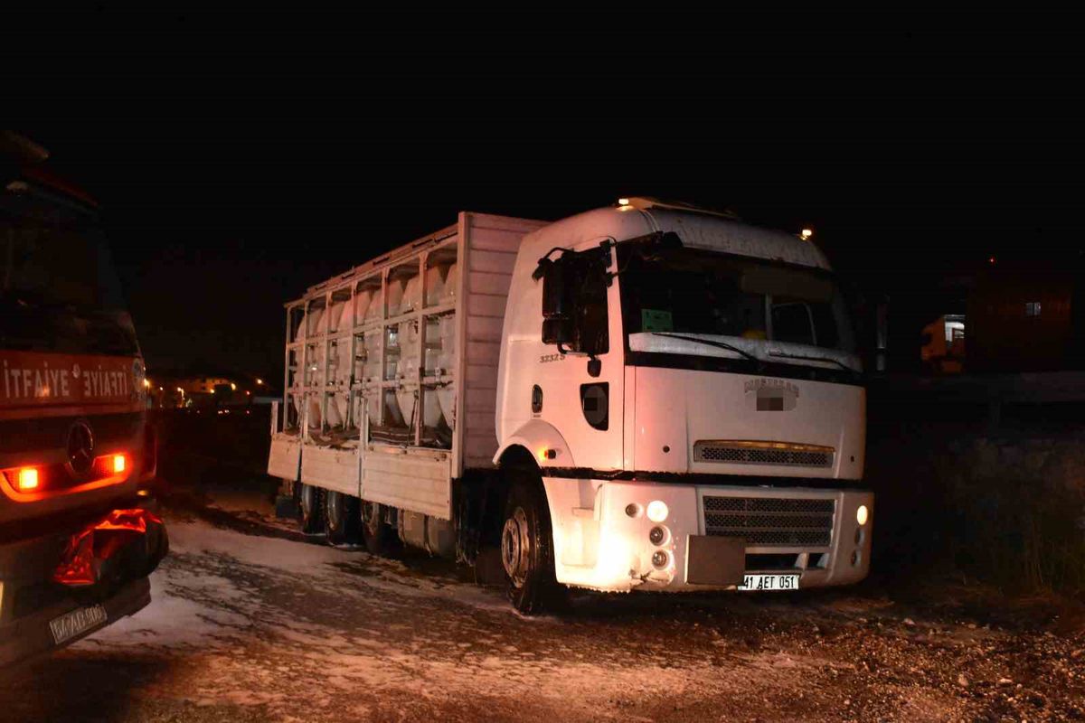 Hendek'te tuz ruhu sızıntısı: 2 kişi hastanede