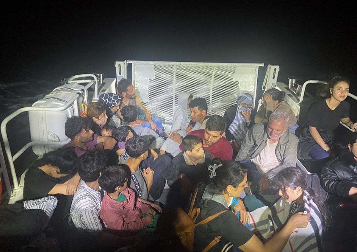 Ayvacık'ta 37 Kaçak Göçmen Yakalandı
