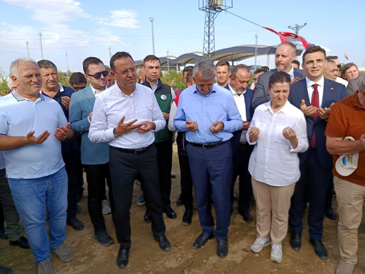Bakan Yardımcısı Gizligider İpsala’da Çeltik Hasadına Katıldı