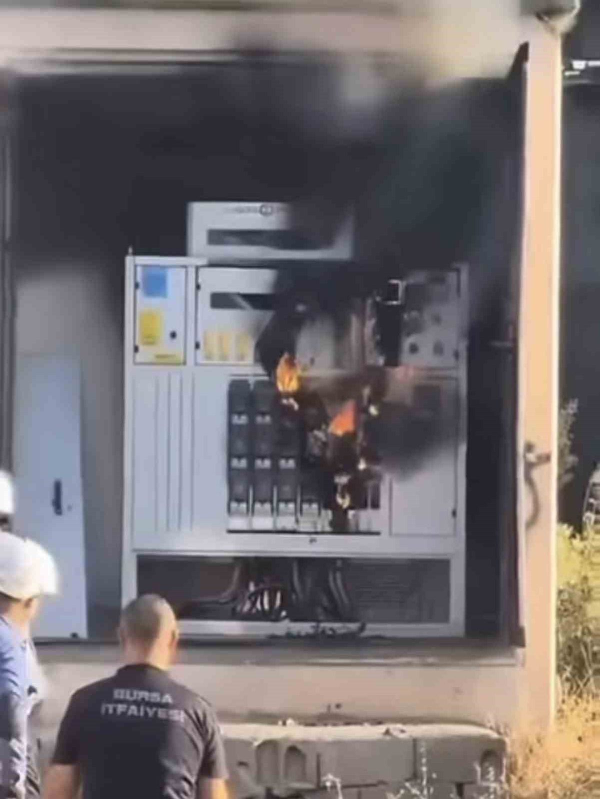 Bursa'da Trafo Yangını Söndürüldü, Onarım Başladı
